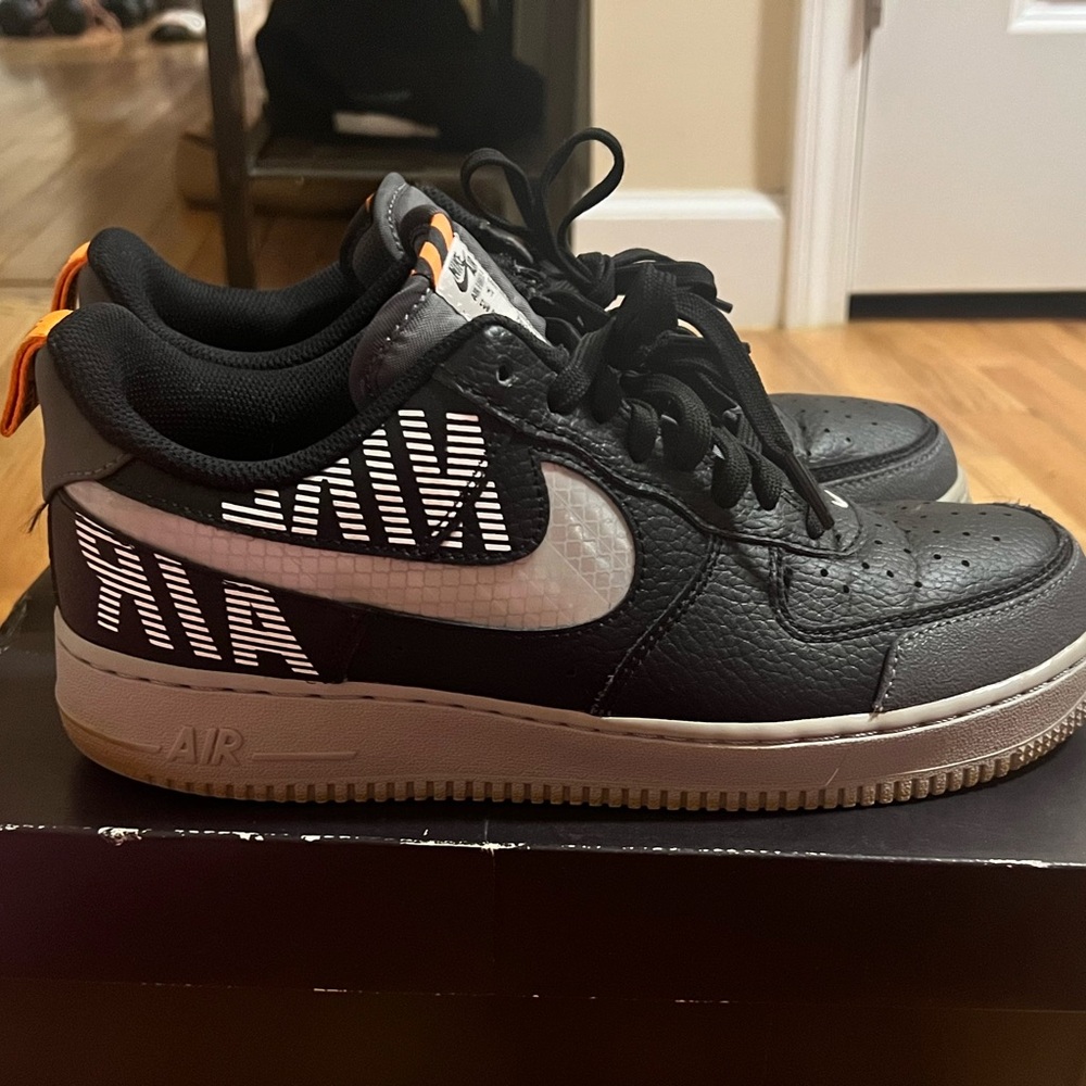 Men’s Air Force  1 “07” LV8 2 Black / Wolf Grey Size 8
